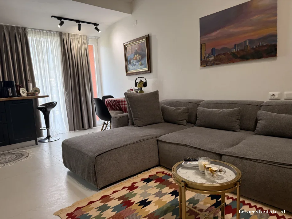 Tirane, shitet apartament 1+1+Ballkon Kati 5, 64 m² 99.000 € (Fresk)
