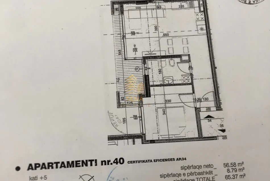 Tirane, shitet apartament 1+1+Ballkon Kati 5, 65 m² 125.000 € (Fusha e Aviacionit)