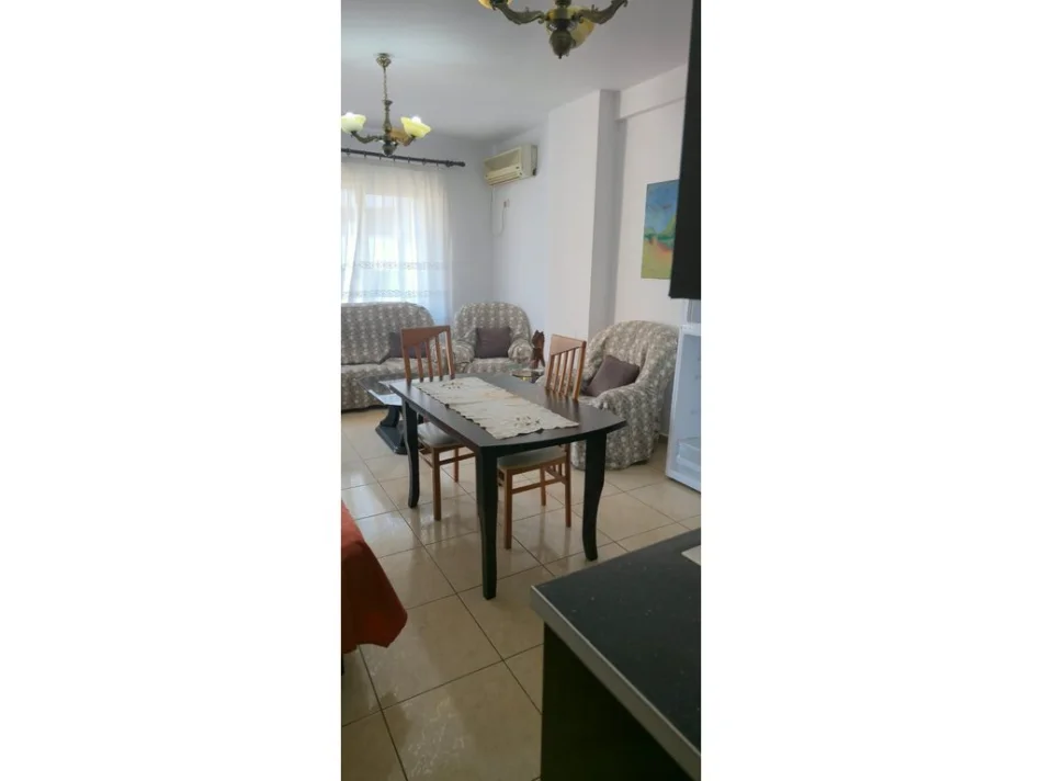 Tirane, shitet apartament 1+1+Ballkon Kati 6, 57 m² 120.000 € (Unaza e Re)