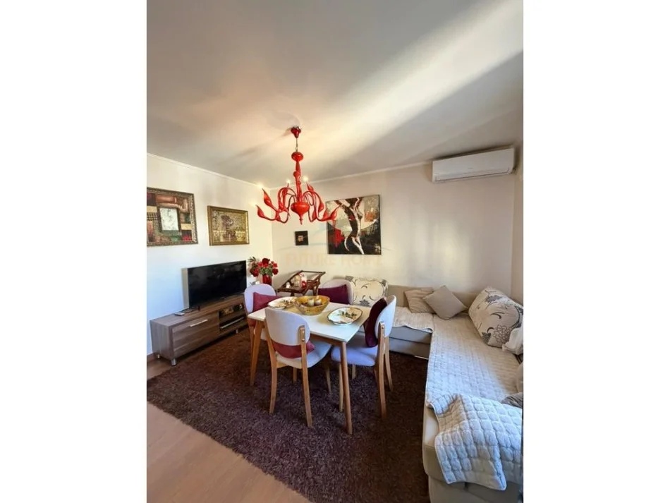 Tirane, shitet apartament 1+1+Ballkon Kati 6, 63 m² 130.000 € (PRANE AMBASADES AMERIKANE)