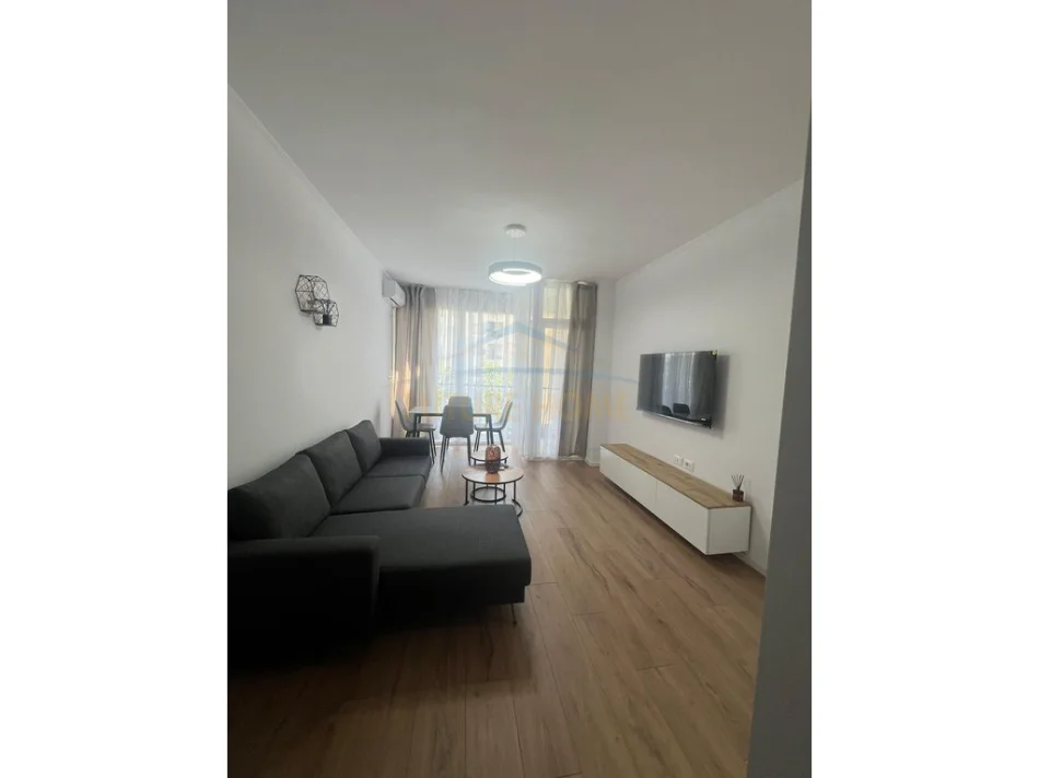 Tirane, shitet apartament 1+1+Ballkon Kati 6, 64 m² (Don Bosko)