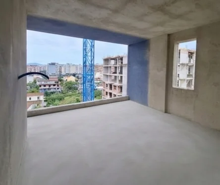 Tirane, shitet apartament 1+1+Ballkon Kati 6, 65 m²