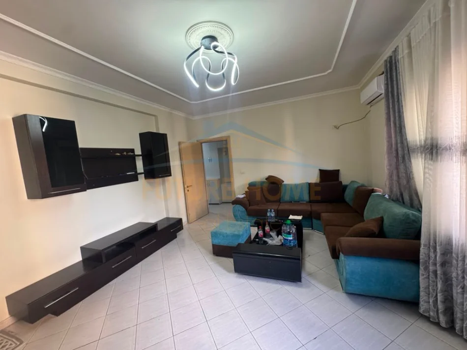 Tirane, shitet apartament 1+1+Ballkon Kati 6, 70 m² 120.000 € (Unaza e Re)