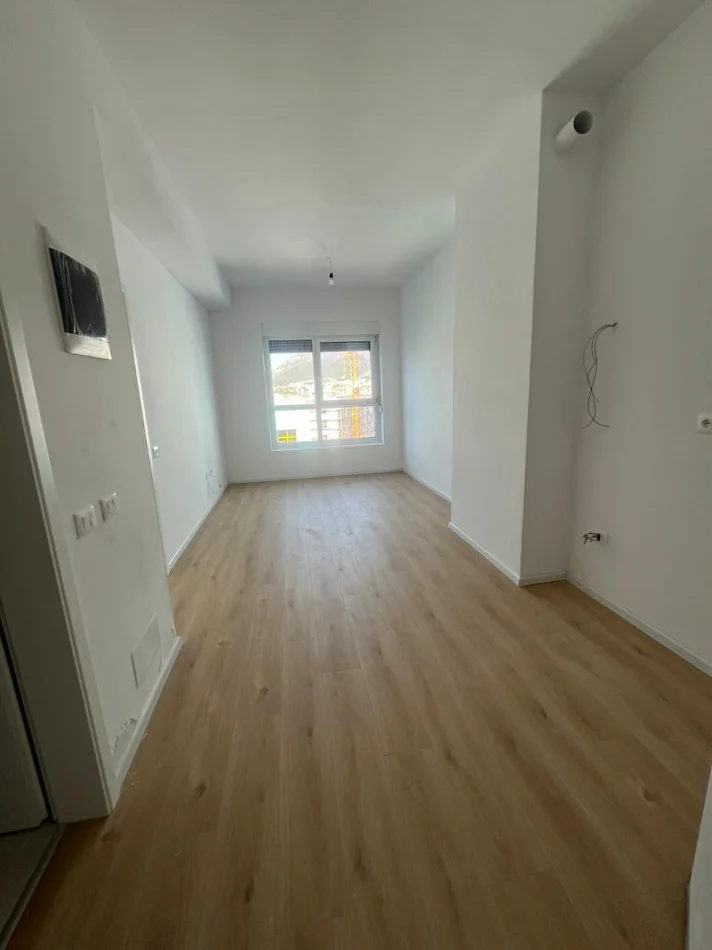 Tirane, shitet apartament 1+1+Ballkon Kati 7, 49 m² 88.380 € (KADIU)