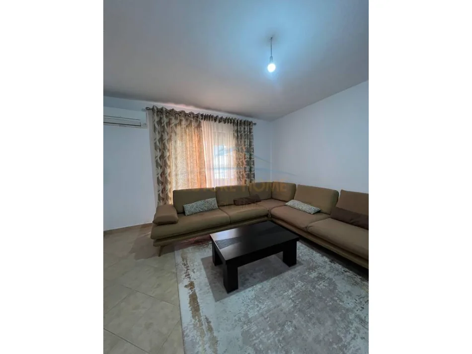 Tirane, shitet apartament 1+1+Ballkon Kati 7, 77 m² 127.000 € (Unaza e Re)