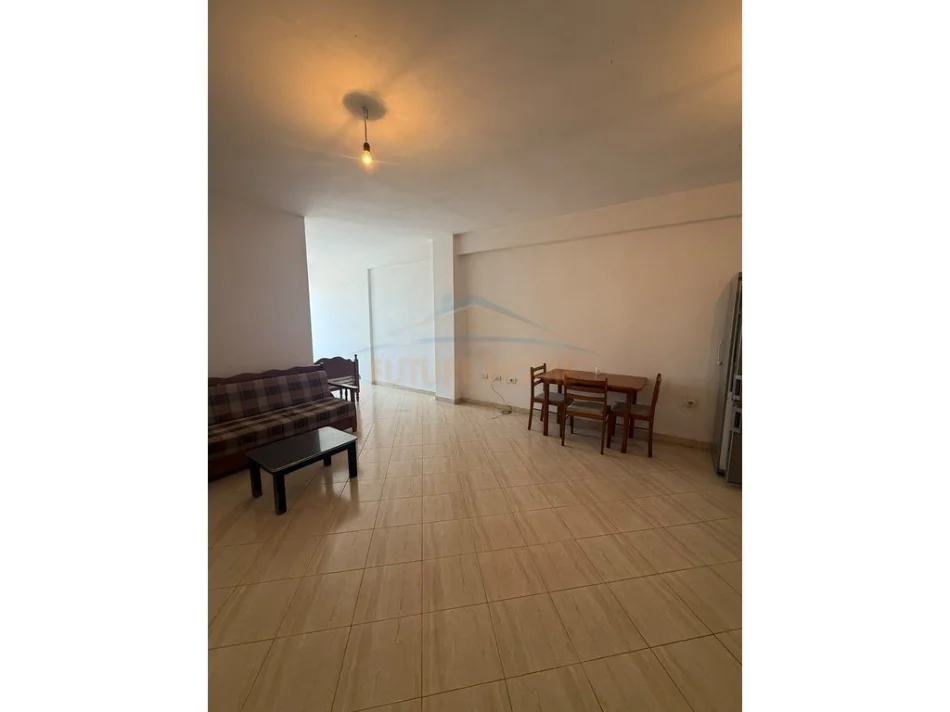 Tirane, shitet apartament 1+1+Ballkon Kati 8, 87 m² 140.000 € (Yzberisht)