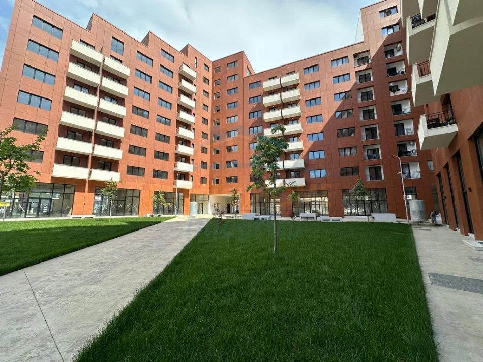 Tirane, shitet apartament 1+1+Ballkon Kati 9, 80 m² 112.500 € (Unaza e re)
