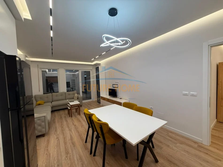 Tirane, shitet apartament 1+1 Kati 1, 102 m² 255.000 € (Rezidenca Erli, Porcelan)