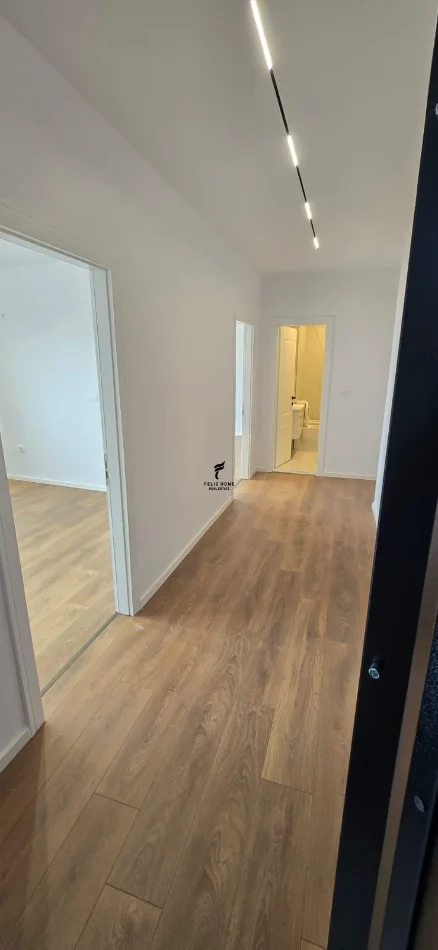 Tirane, shitet apartament 1+1 Kati 11, 65 m² 165.000 € (21 DHJETORI)
