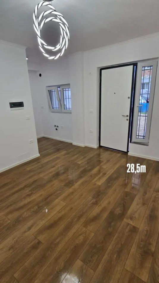 Tirane, shitet apartament 1+1 Kati 1, 28 m² 80000 € (Rruga Sulejman Delvina)