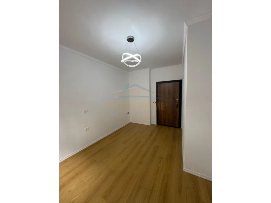 Tirane, shitet apartament 1+1 Kati 1, 35 m² 70.000 € (Fresk)