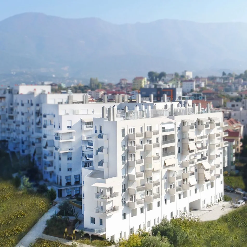 Tirane, shitet apartament 1+1 Kati 1, 46 m² 85.000 € (kompleksi ana)