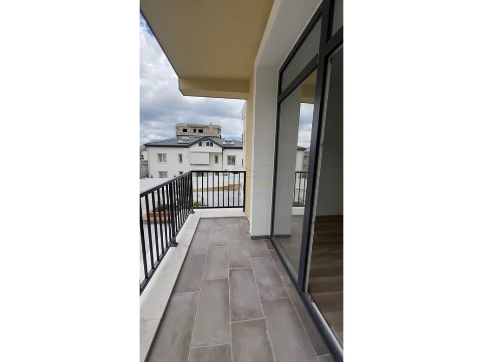 Tirane, shitet apartament 1+1 Kati 1, 57 m² 104.784 €