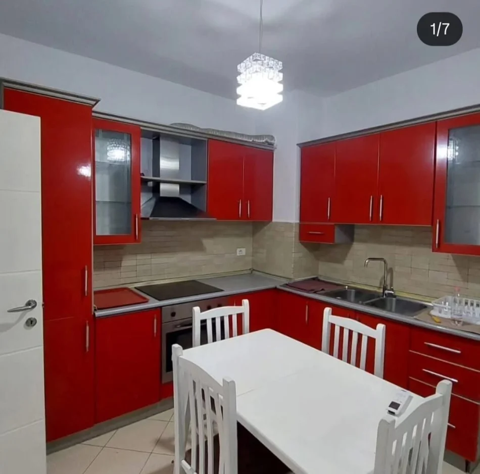 Tirane, shitet apartament 1+1 Kati 1, 57 m² 115.000 € (Rruga e Dibrës)