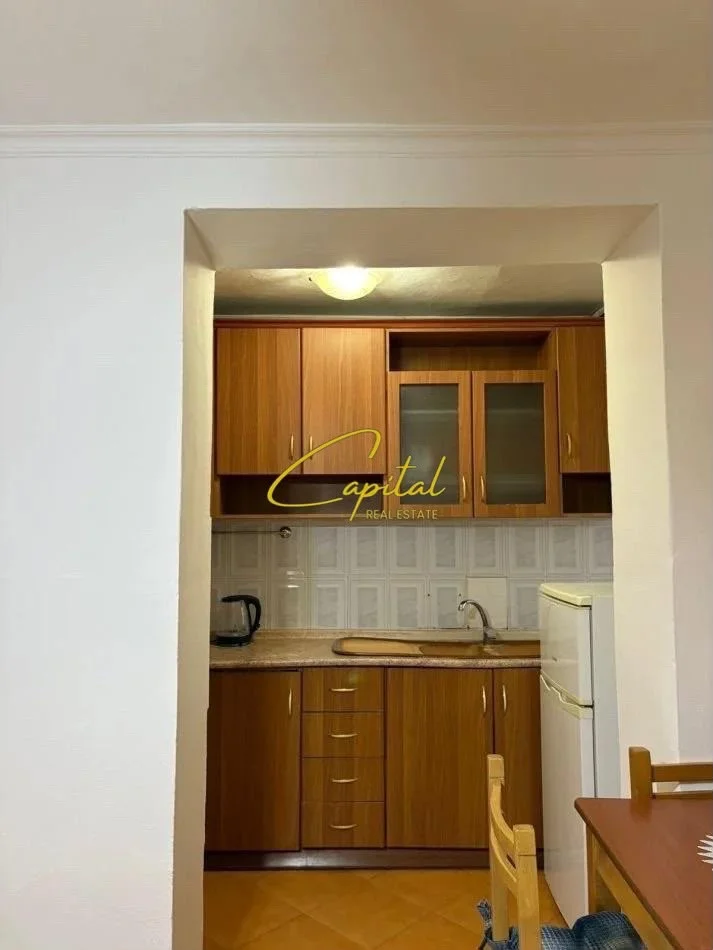 Tirane, shitet apartament 1+1 Kati 1, 58 m² 88.000 € (RRUGA E DIBRES)