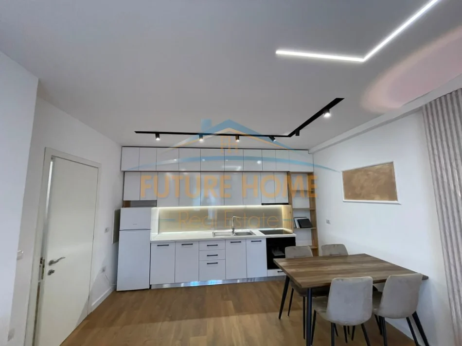 Tirane, shitet apartament 1+1 Kati 1, 60 m² 158.000 € (21 dhjetori)