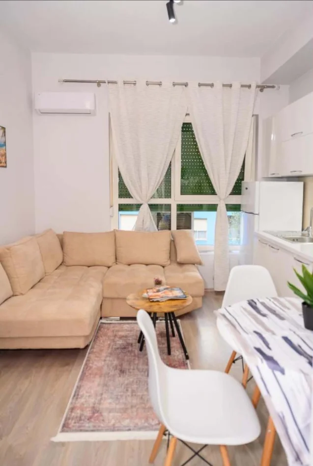 Tirane, shitet apartament 1+1 Kati 2, 32 m², 70 Milion Lek (Kontakti)