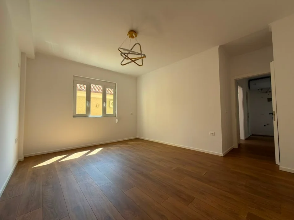 Tirane, shitet apartament 1+1 Kati 2, 47 m² 108.000 € (Rruga Dritan Hoxha, Tiranë.)