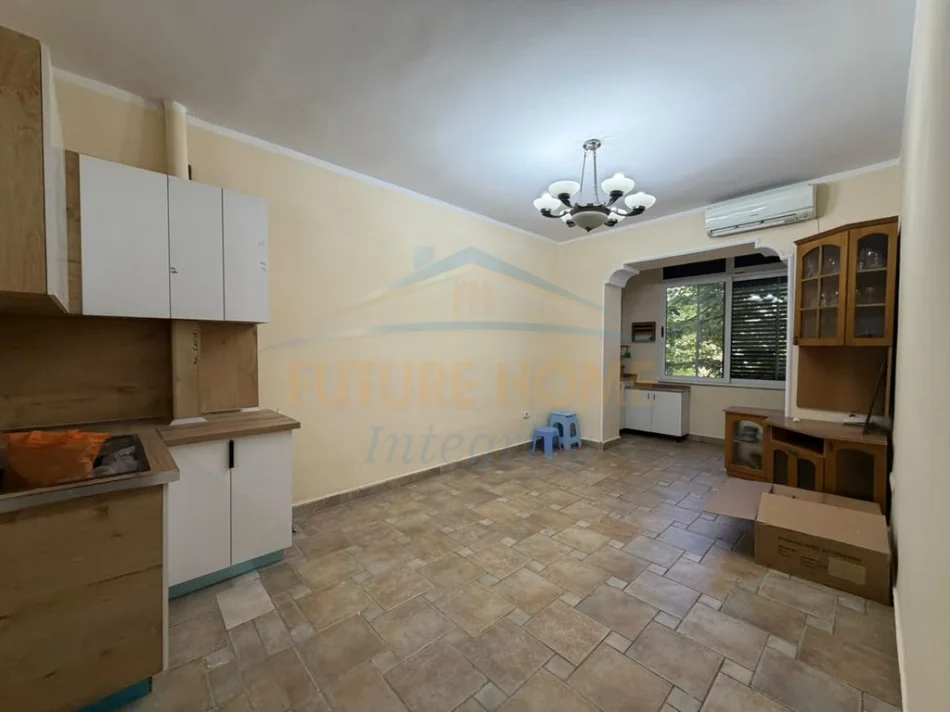 Tirane, shitet apartament 1+1 Kati 2, 53 m² 140.000 € (Rruga Bardhyl)