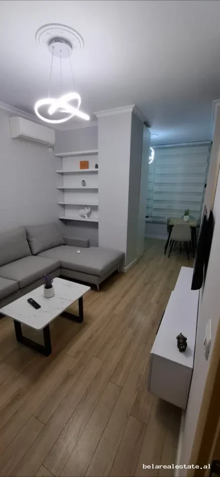 Tirane, shitet apartament 1+1 Kati 2, 57 m² 132.000 € (Rruga Zallit)