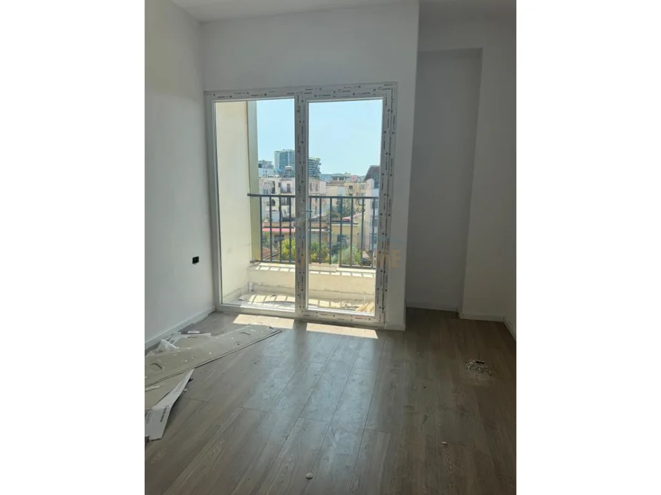 Tirane, shitet apartament 1+1 Kati 2, 62 m² 162.000 € (SHKOLLA OSMAN MYDERIZI)