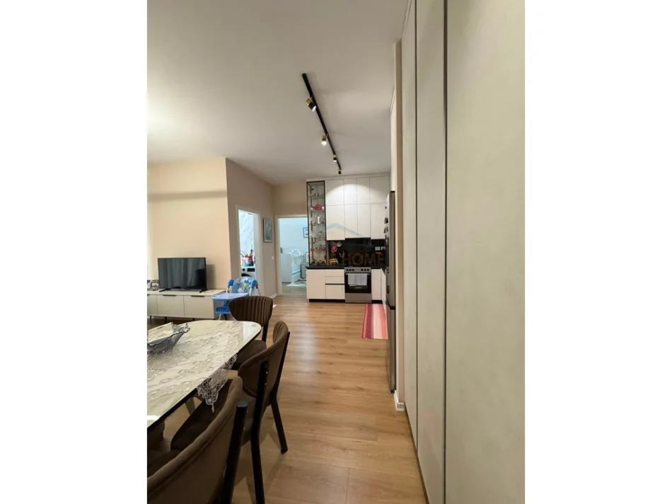 Tirane, shitet apartament 1+1 Kati 2, 63 m² 120.000 € (Ali Demi)