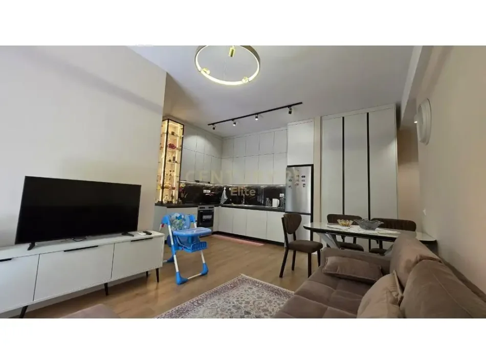 Tirane, shitet apartament 1+1 Kati 2, 63 m² 125.000 € (Ali Dem)
