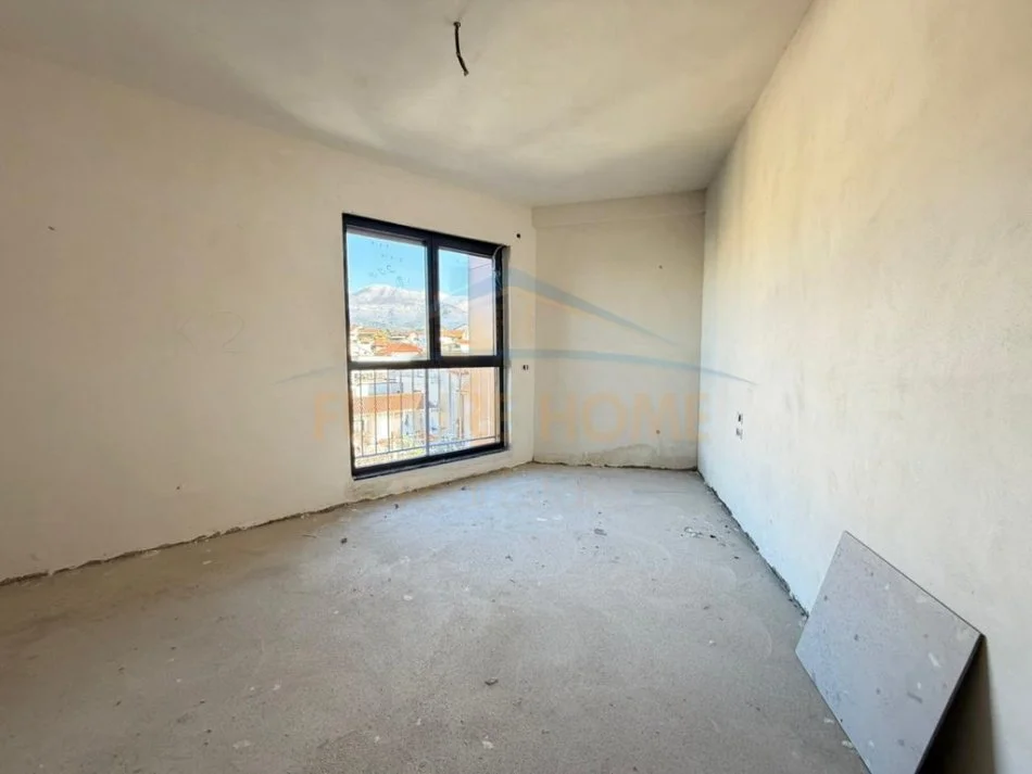 Tirane, shitet apartament 1+1 Kati 2, 64 m² 128.400 € (Kompleksi Grand)