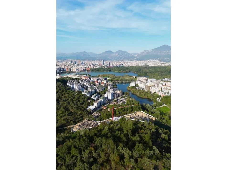 Tirane, shitet apartament 1+1 Kati 2, 74 m² 190.000 € (liqeni i thate BEVERLY HILLS REZIDENC)