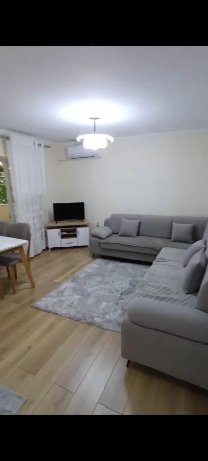 Tirane, shitet apartament 1+1 Kati 3, 145.000 € (Mbrapa Ambasades Amerikane)
