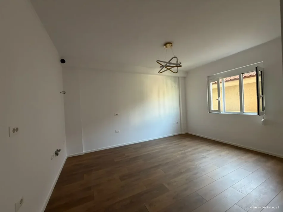 Tirane, shitet apartament 1+1 Kati 3, 47 m² 108.000 € (Dritan Hoxha)