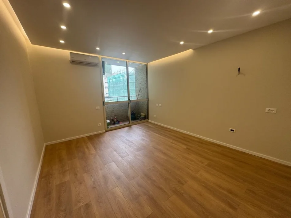 Tirane, shitet apartament 1+1 Kati 3, 47 m² 132.000 €