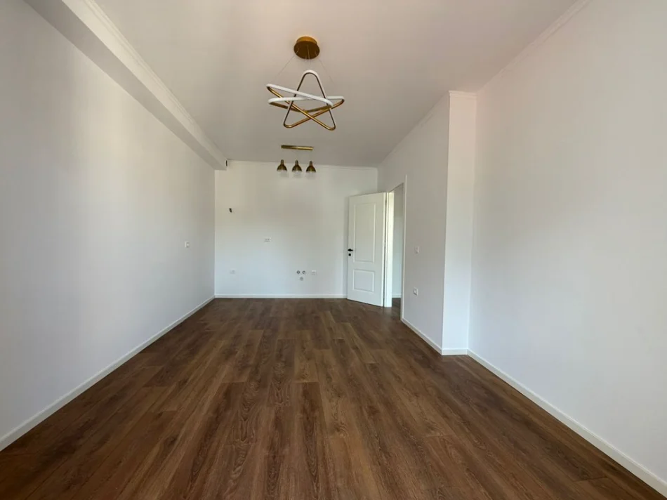 Tirane, shitet apartament 1+1 Kati 3, 58 m² 128.000 €