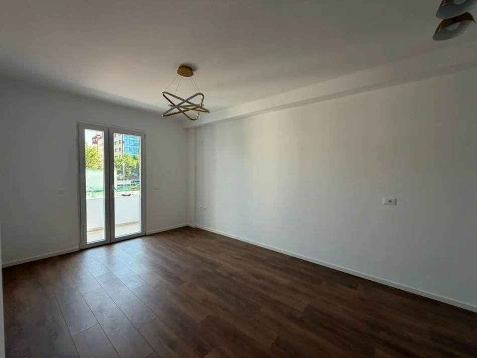 Tirane, shitet apartament 1+1 Kati 3, 58 m² 128.000 € (Rruga Dritan Hoxha)