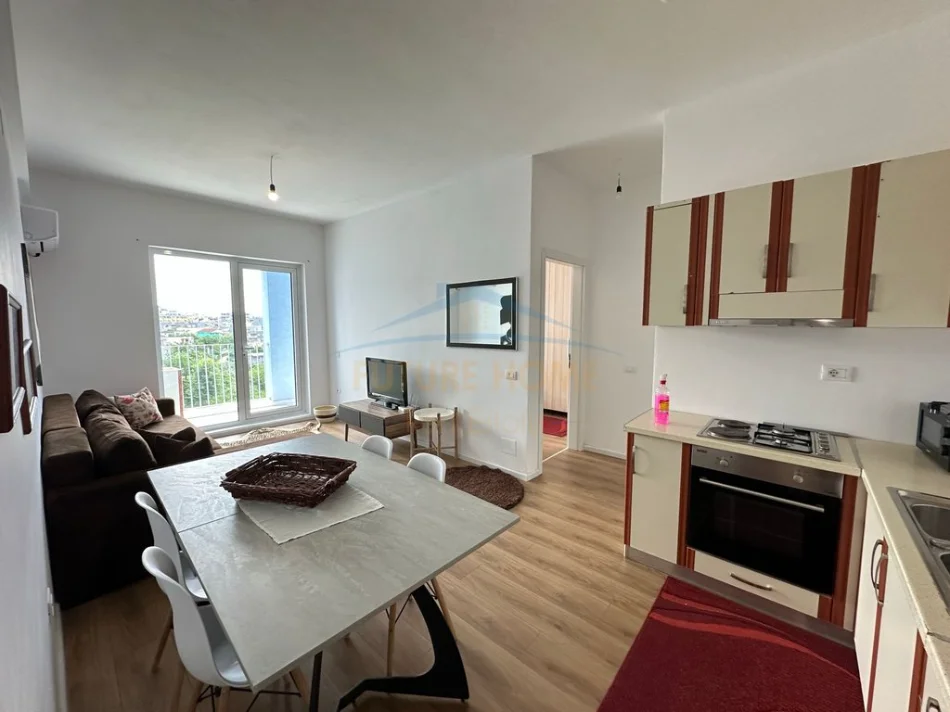 Tirane, shitet apartament 1+1 Kati 3, 59 m² 95.000 € (fresku)