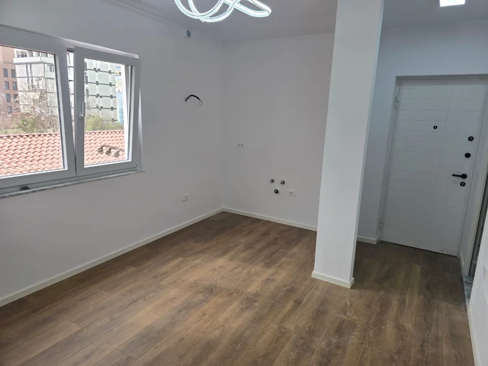 Tirane, shitet apartament 1+1 Kati 4, 40 m² 122.000 € (Rruga Dervish Hekali)