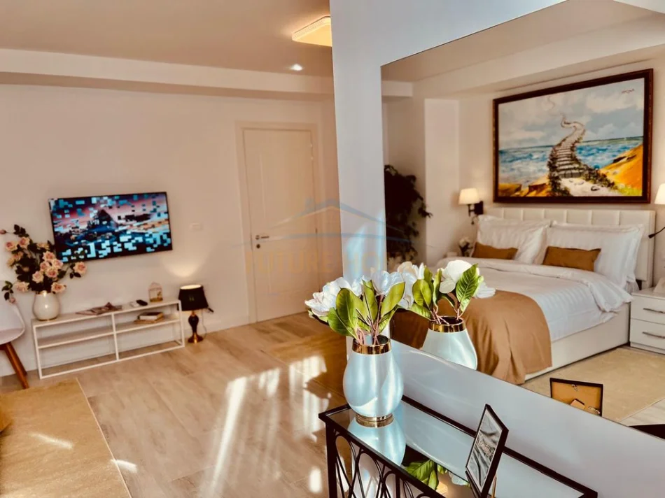 Tirane, shitet apartament 1+1 Kati 4, 50 m² 175.000 € (Blloku)