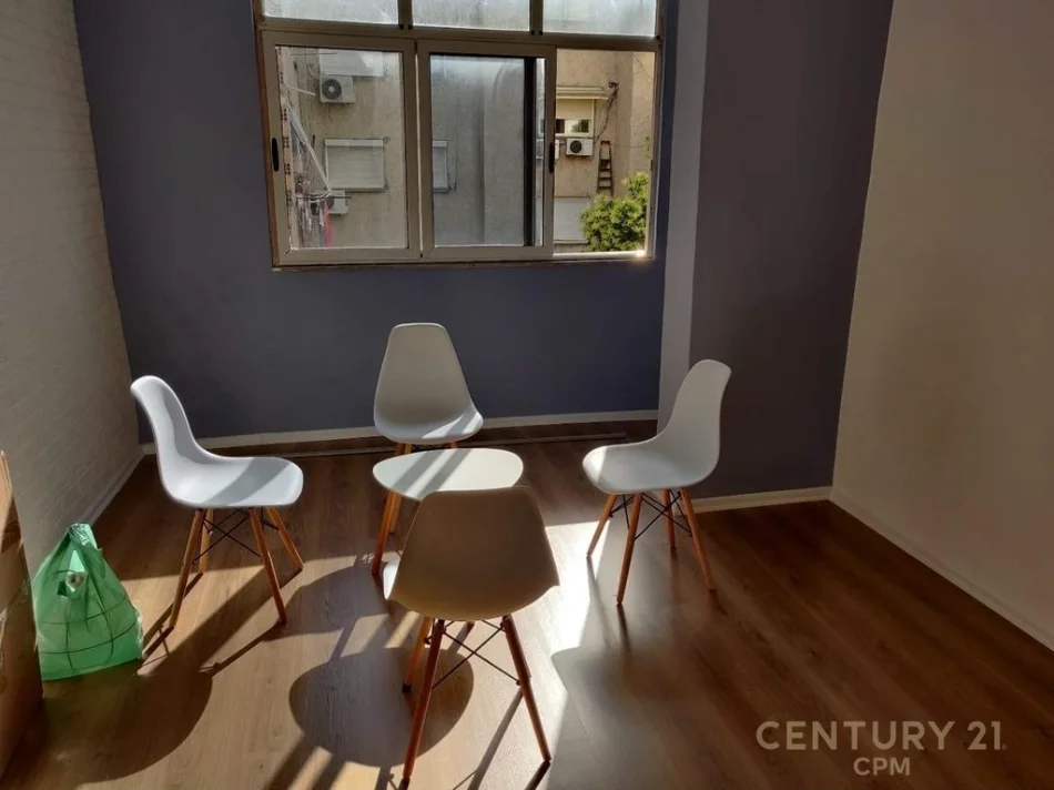 Tirane, shitet apartament 1+1 Kati 4, 52 m² 125.000 € (PAZARI I RI)