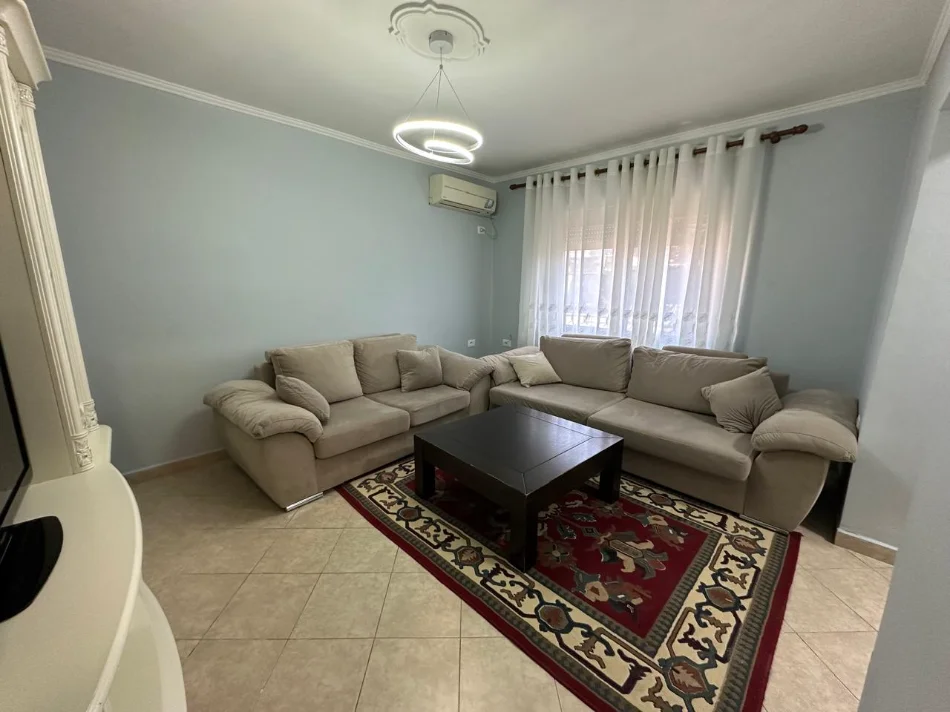 Tirane, shitet apartament 1+1 Kati 4, 54 m² 150.000 € (Rruga e Elbasanit)