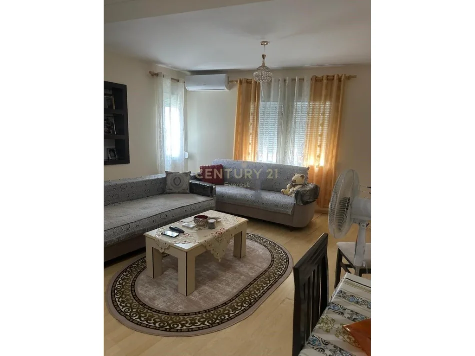 Tirane, shitet apartament 1+1 Kati 4, 57 m² 100.000 €