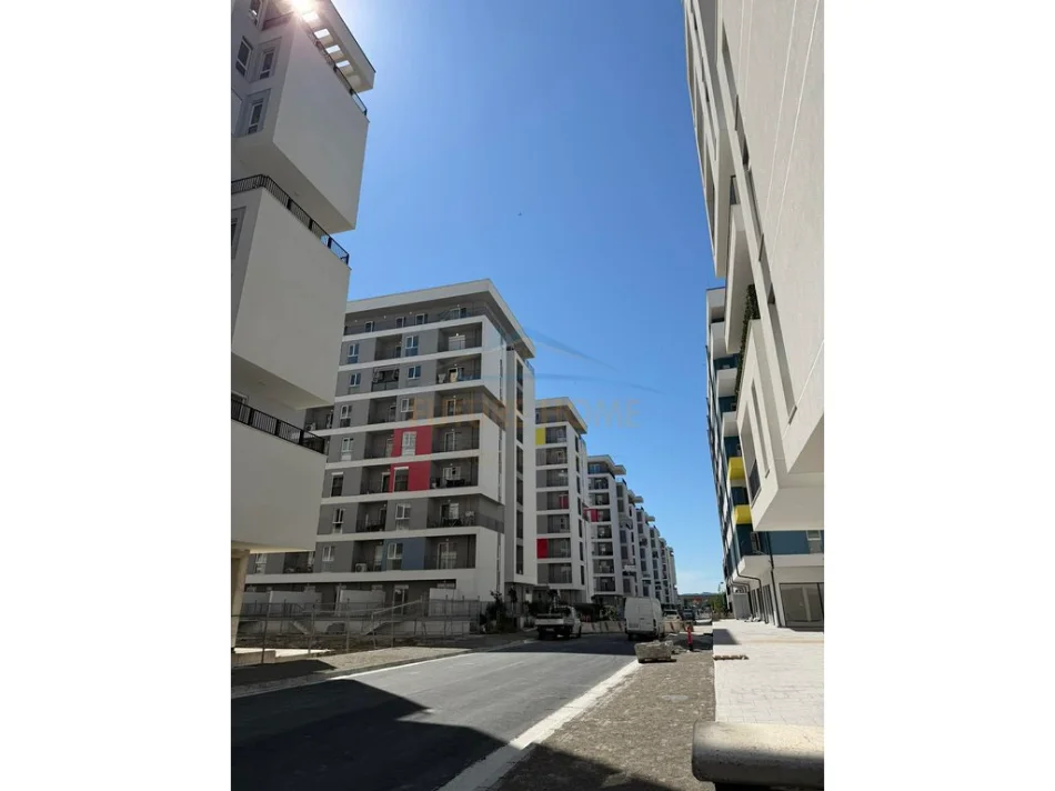 Tirane, shitet apartament 1+1 Kati 4, 57 m² 77.000 € (QTU)