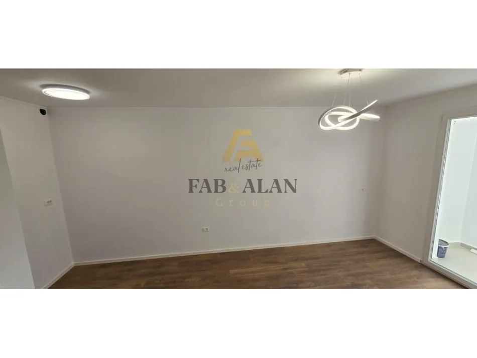 Tirane, shitet apartament 1+1 Kati 4, 59 m² 140.000 € (21 Dhjetori, Tirana, Albania)