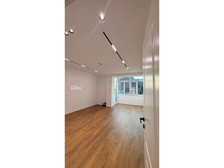 Tirane, shitet apartament 1+1 Kati 4, 60 m² 155.000 € (21 Dhjetori)