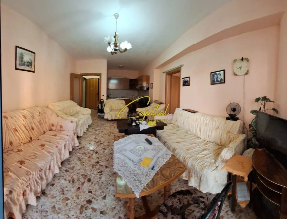 Tirane, shitet apartament 1+1 Kati 4, 65 m² 140.000 € (RRUGA E ELBASANIT)