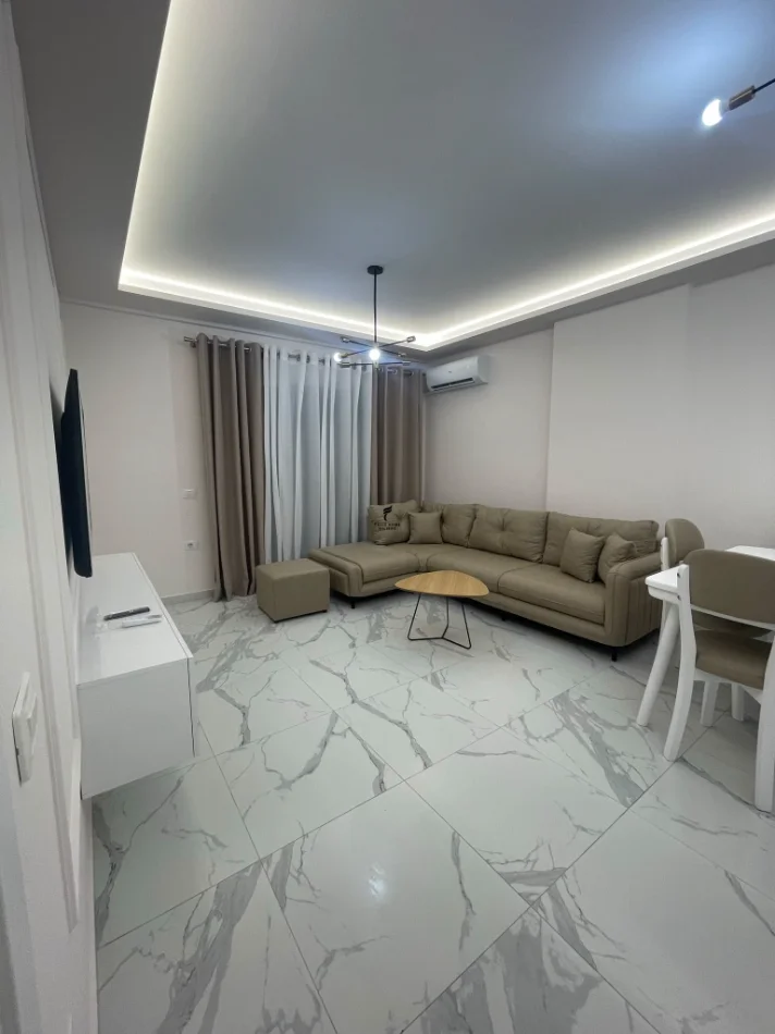 Tirane, shitet apartament 1+1 Kati 4, 67 m² 135.000 € (YZBERISHT)