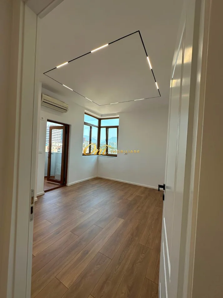 Tirane, shitet apartament 1+1 Kati 5, 55 m² 143.000 € (ISH STACIONI I FUNDIT I TIRANES SE RE)