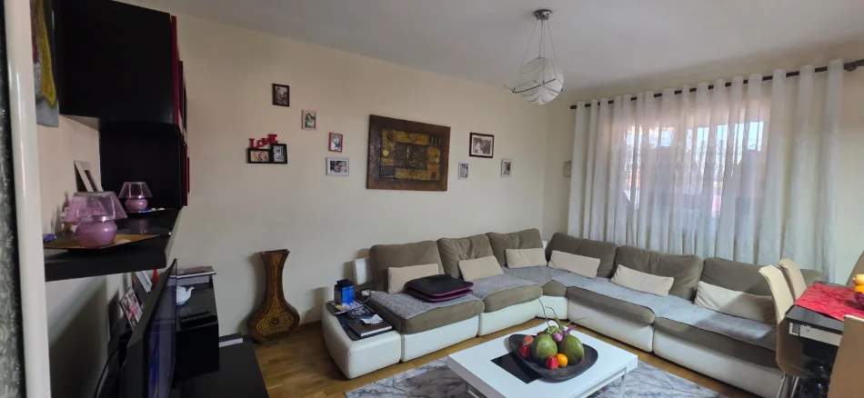 Tirane, shitet apartament 1+1 Kati 5, 63 m² 88.000 € (Rruga Llambi Bonata)