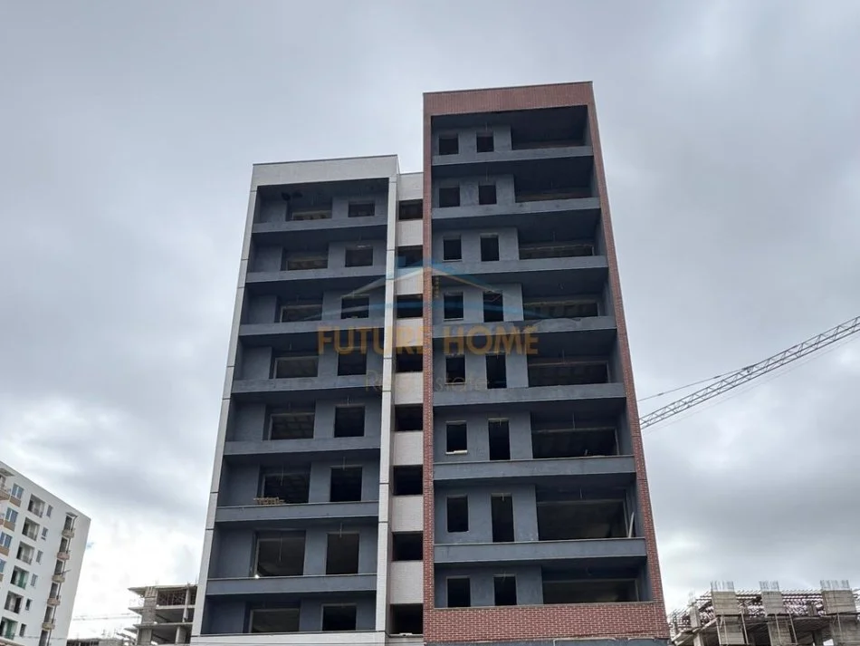 Tirane, shitet apartament 1+1 Kati 5, 71 m² 109.988 € (Fusha e Aviacionit, Tiranë.)