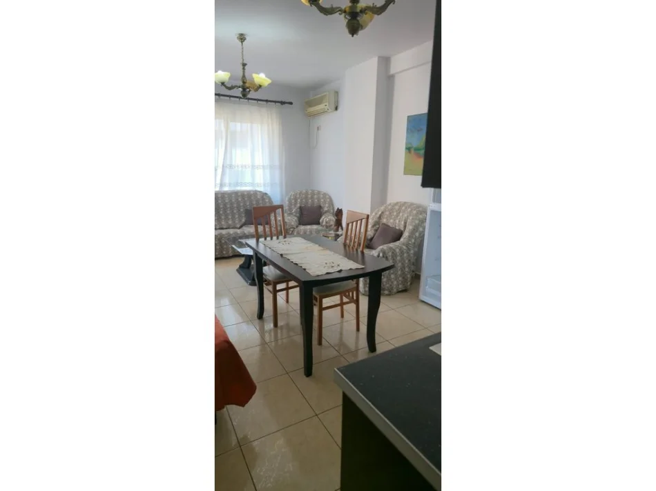 Tirane, shitet apartament 1+1 Kati 6, 57 m² 120.000 € (Unaza e Re)