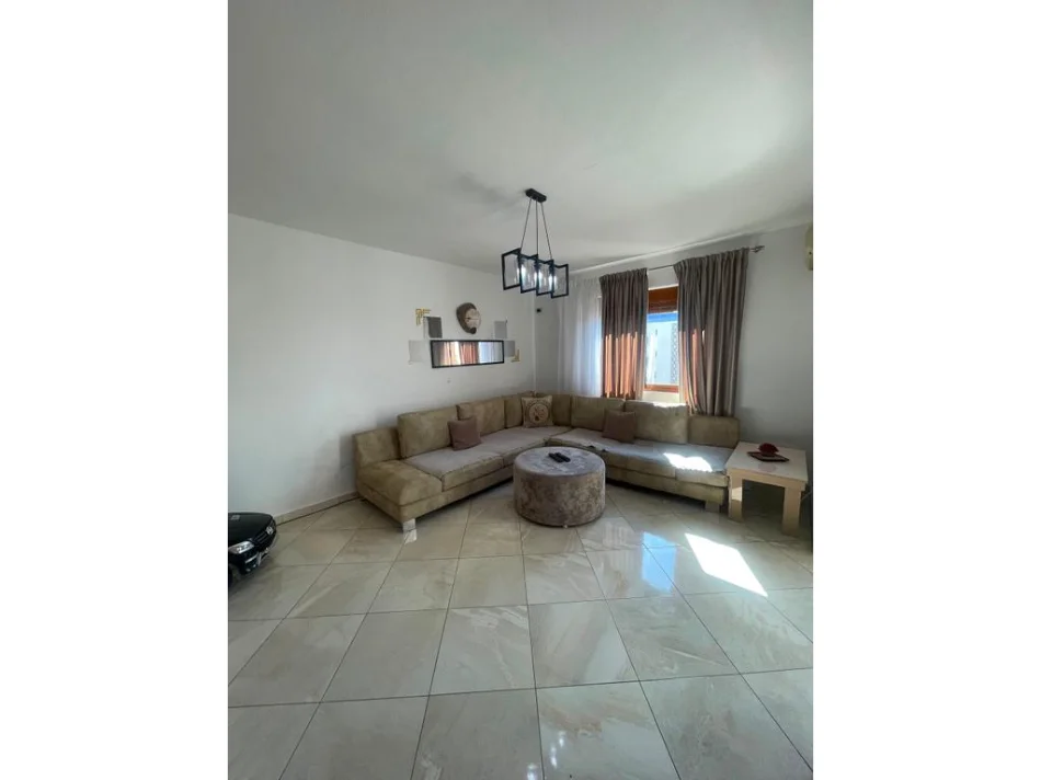 Tirane, shitet apartament 1+1 Kati 6, 60 m² 95.000 € (Laprake)